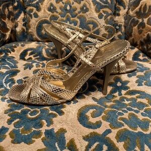 Beautiful limited edition Nina gold sandals size 8